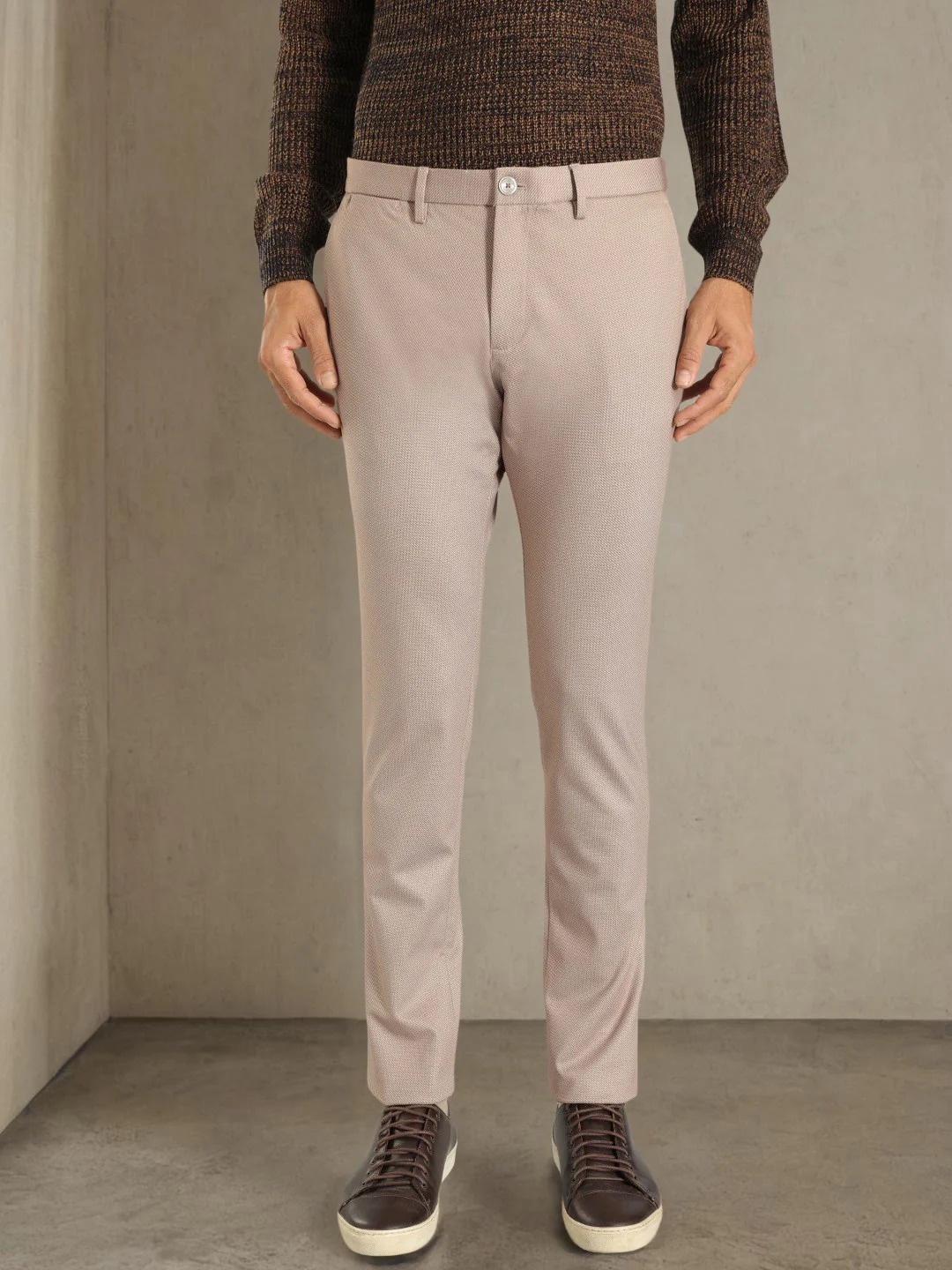 Indian Terrain Men's Comfort Fit All Over Print Khaki Trousers